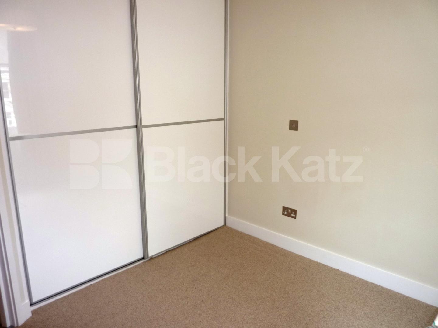 			NEW INSTRUCTION!, 1 Bedroom, 1 bath, 1 reception Flat			 Sutherland Avenue, MAIDA VALE